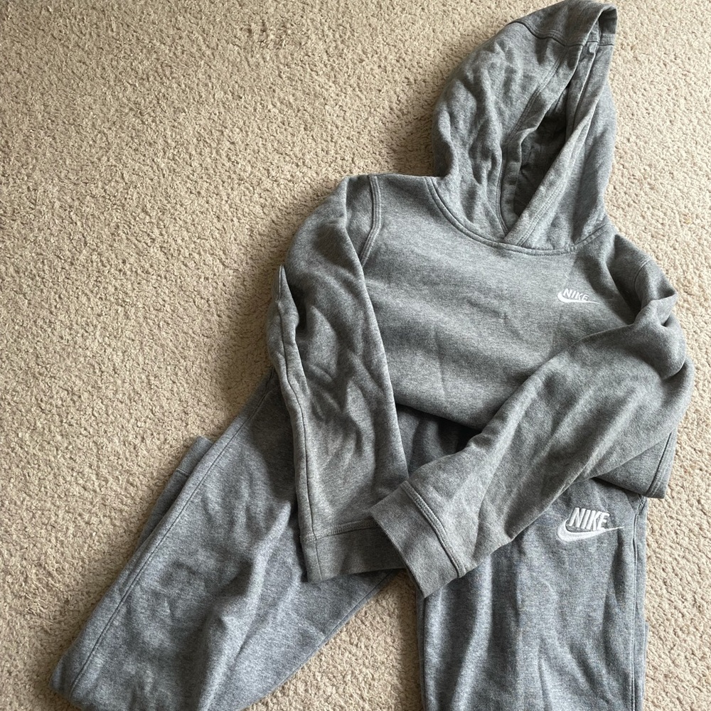 Nike Sweatsuit